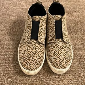 Universal Thread Lilian Microsuede Leopard print slip on sneakers